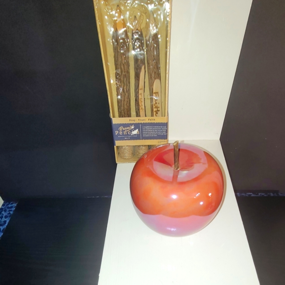 XS SIZED HANDMADE "DARK PINK" PORCELAIN APPLE DECOR